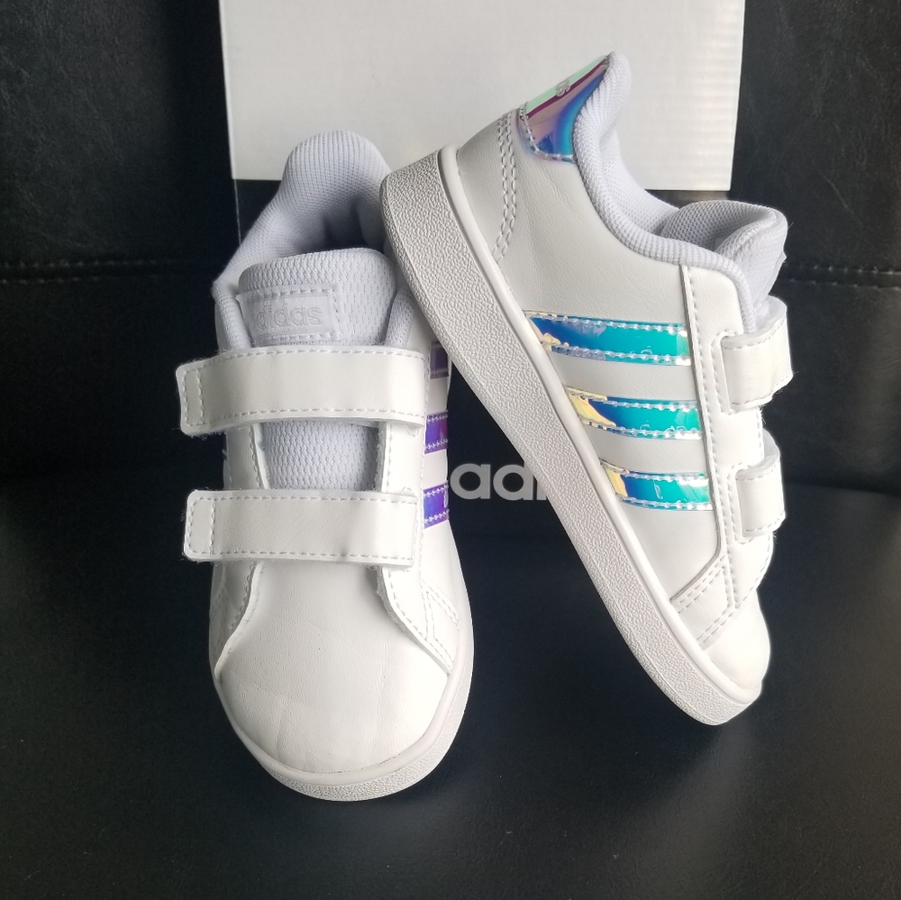 Adidas toddler girl sneakers Sz8